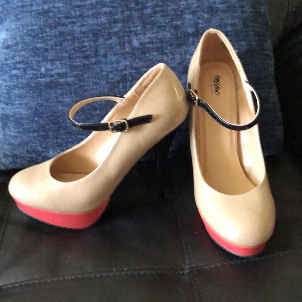 Women’s Heels Size 8